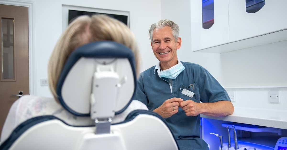 Tomas_EsthetiqueDental Reclaim Your Smile: Preventing Gum Recession